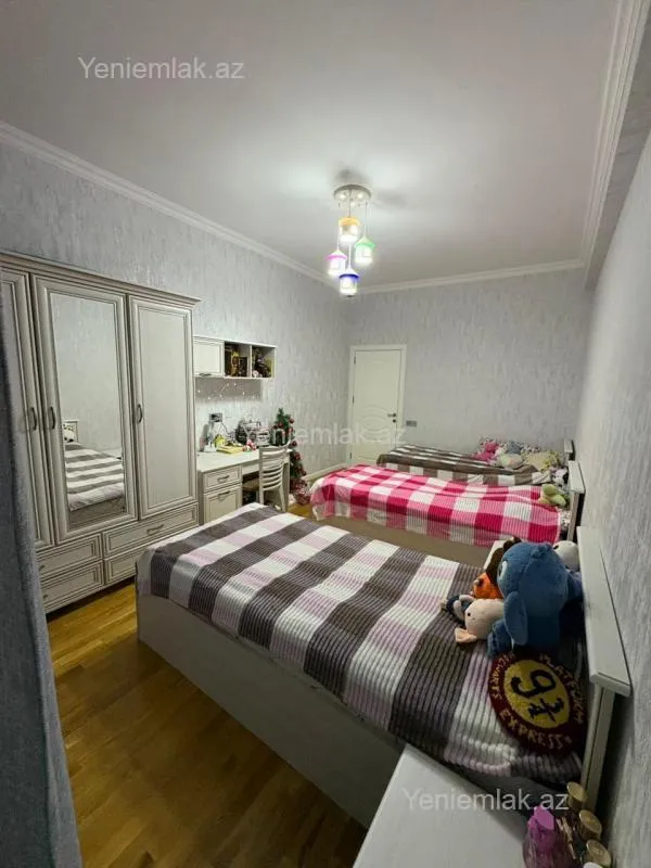 Satılır 3 otaqlı yeni tikili 105 m²