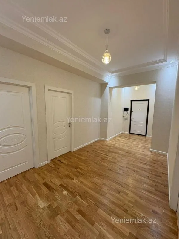 Satılır 3 otaqlı yeni tikili 105 m²