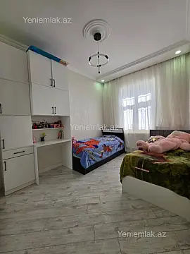 Satılır 3 otaqlı həyət evi 200 m²