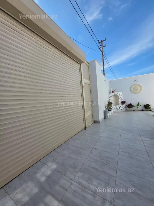 Satılır 3 otaqlı həyət evi 200 m²