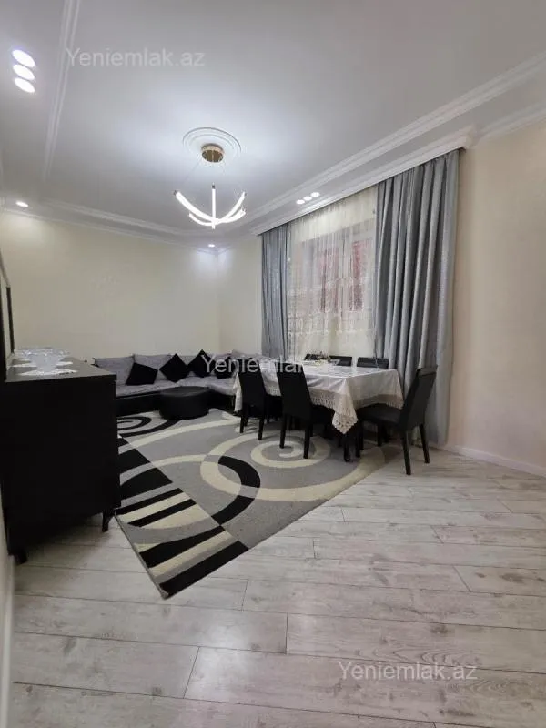 Satılır 3 otaqlı həyət evi 200 m²