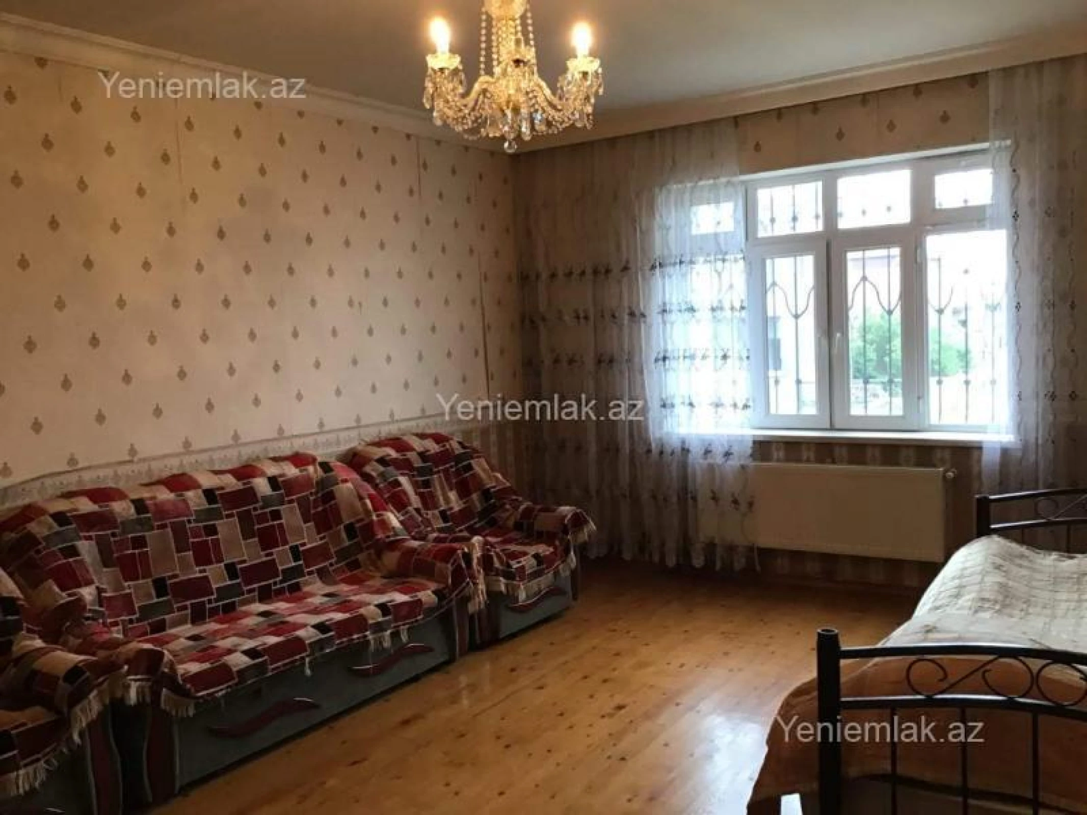 Satılır 7 otaqlı həyət evi 180 m²