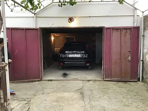 Satılır 7 otaqlı həyət evi 180 m²