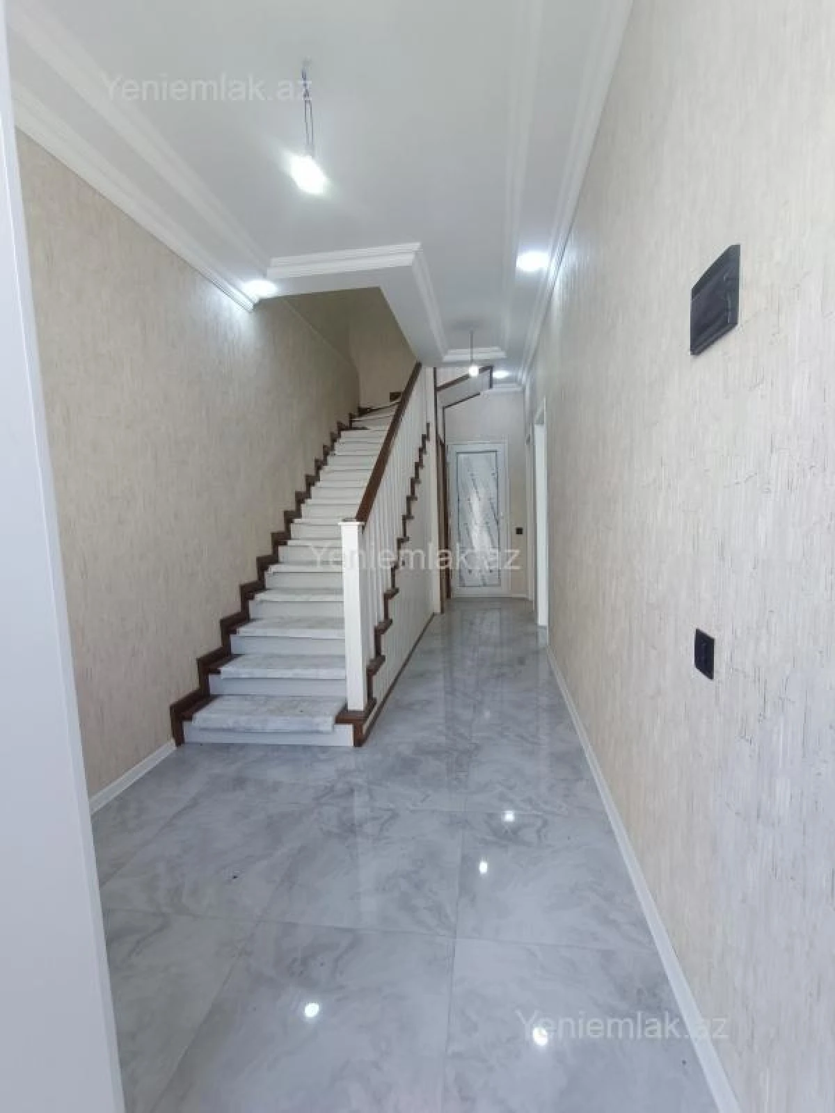 Satılır 4 otaqlı həyət evi 120 m²