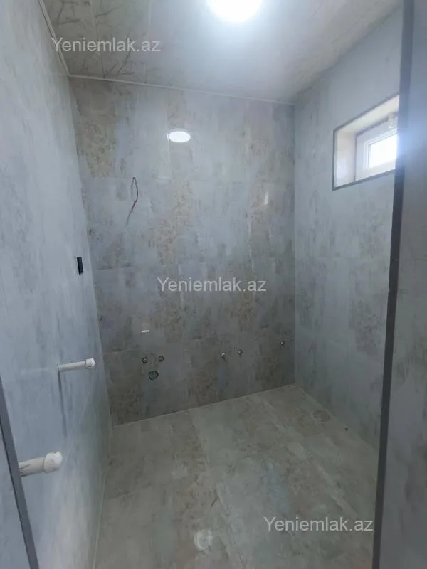 Satılır 4 otaqlı həyət evi 120 m²