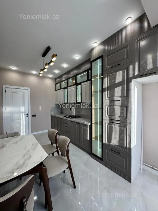 Satılır 3 otaqlı yeni tikili 105 m²