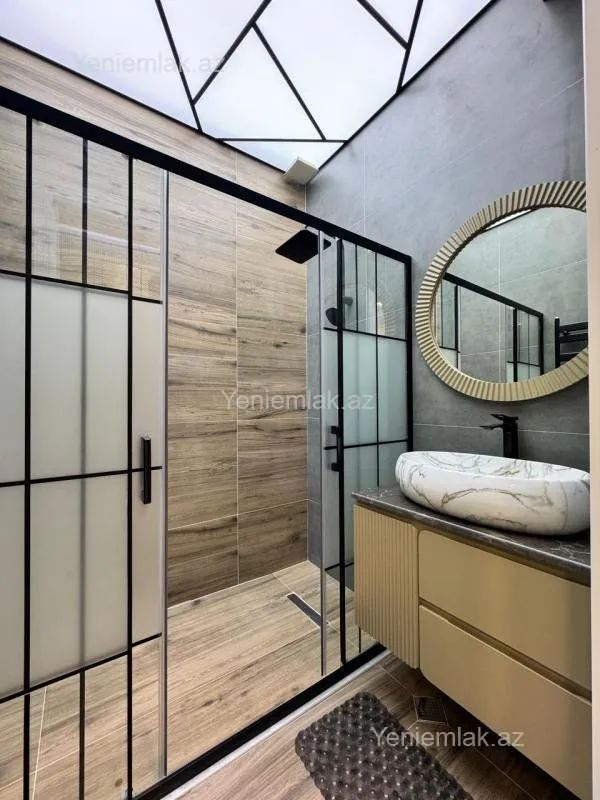 Satılır 3 otaqlı yeni tikili 105 m²