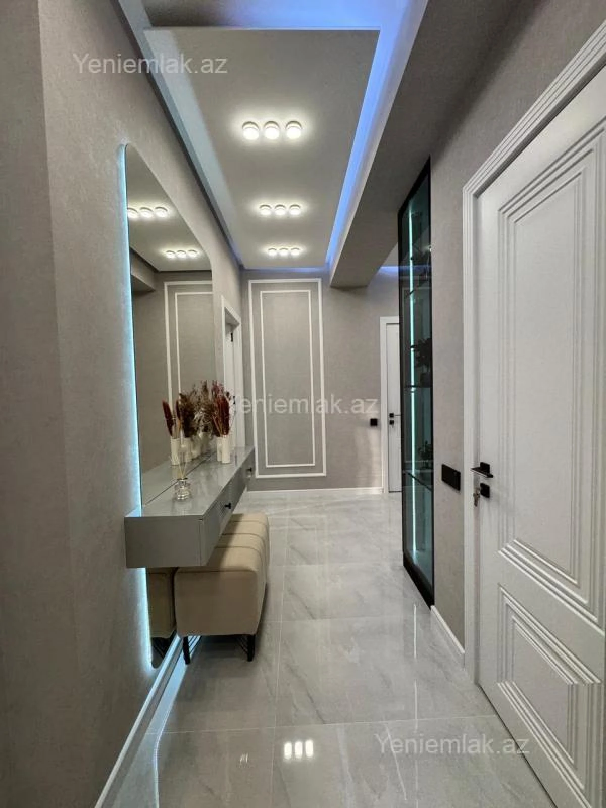 Satılır 3 otaqlı yeni tikili 105 m²