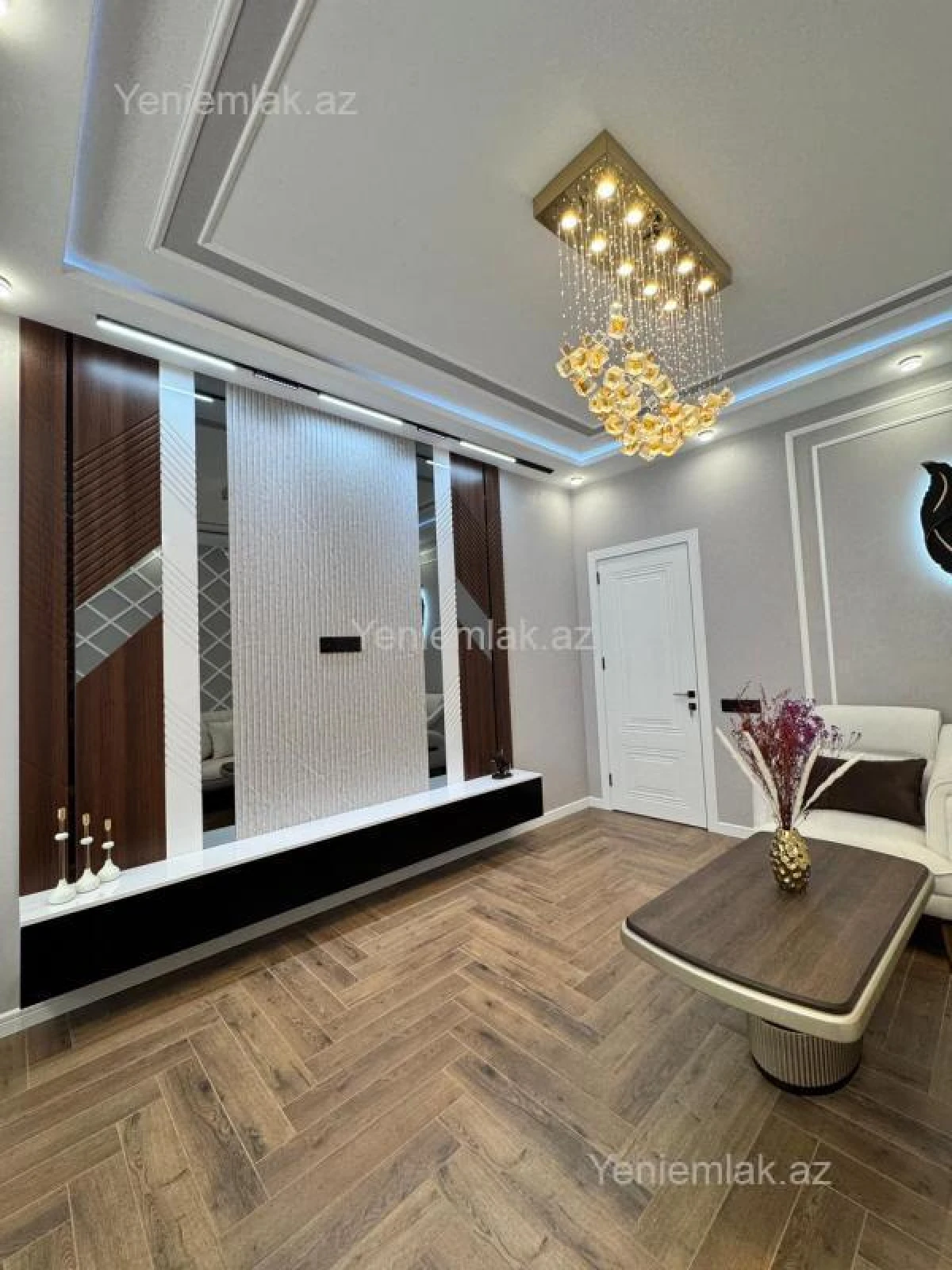 Satılır 3 otaqlı yeni tikili 105 m²