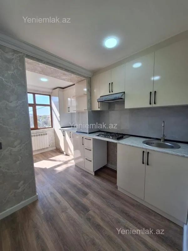 Satılır 2 otaqlı köhnə tikili 55 m²