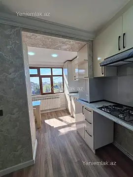 Satılır 2 otaqlı köhnə tikili 55 m²