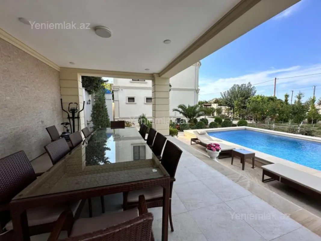 Satılır 5 otaqlı həyət evi 250 m²