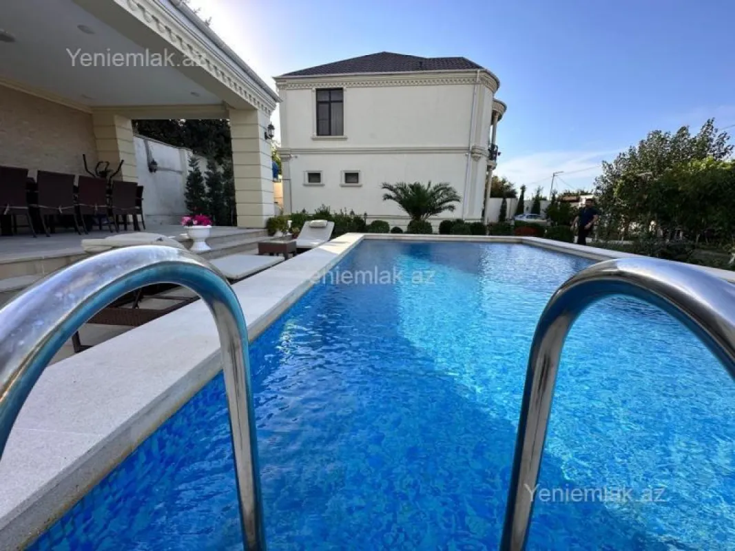 Satılır 5 otaqlı həyət evi 250 m²