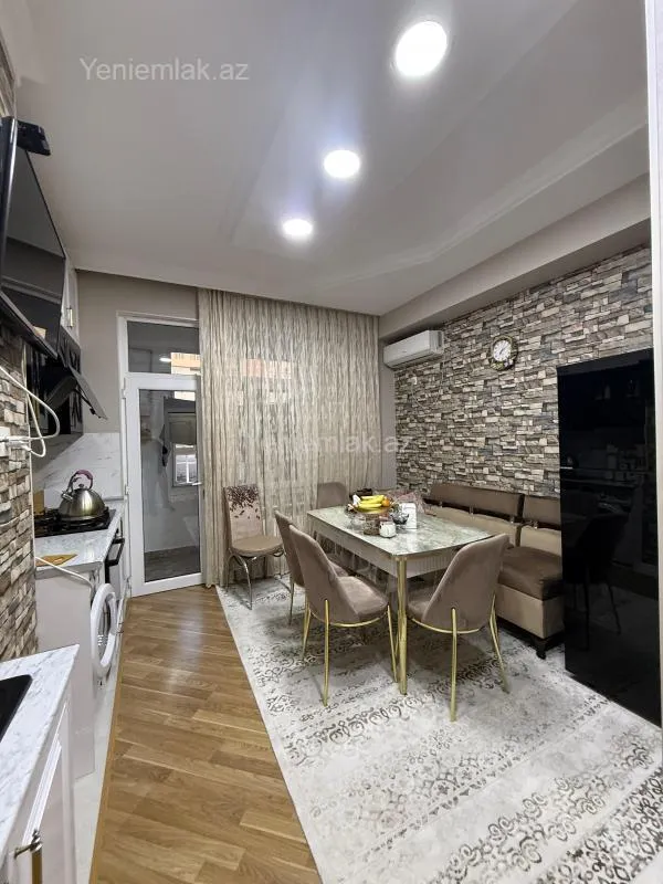 Satılır 2 otaqlı yeni tikili 72 m²