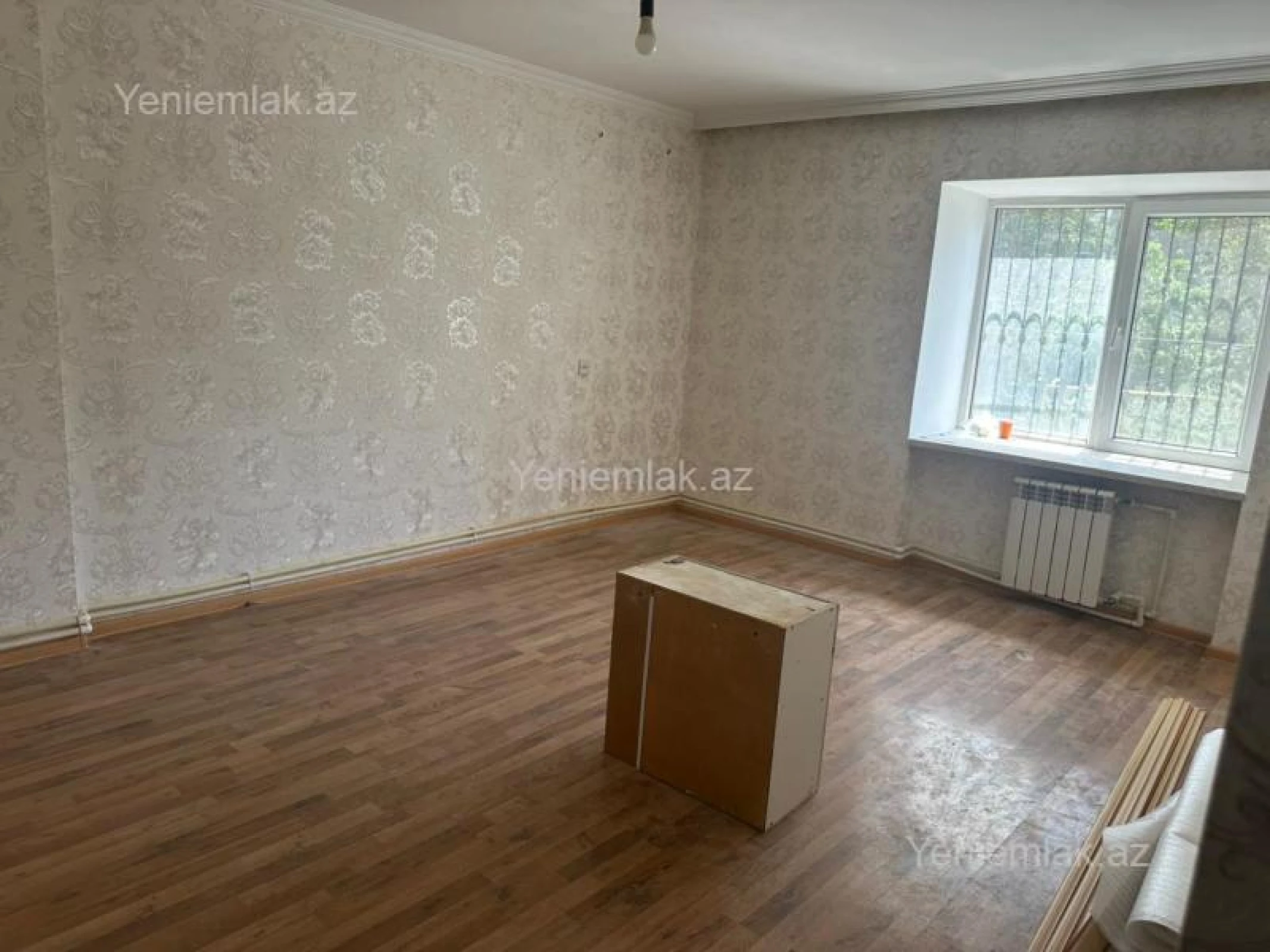 Satılır 2 otaqlı köhnə tikili 54 m²