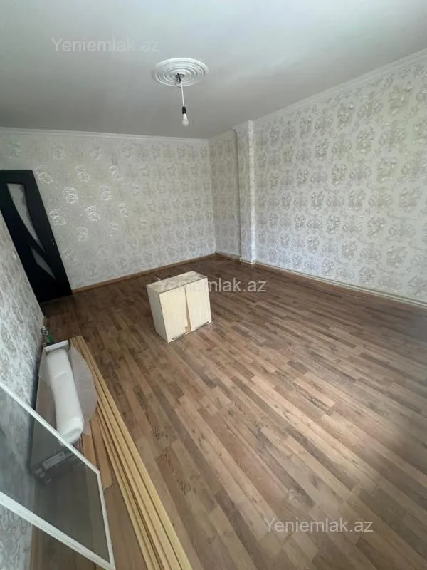 Satılır 2 otaqlı köhnə tikili 54 m²