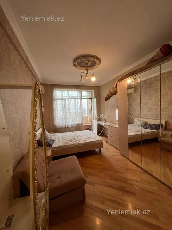 Satılır 3 otaqlı yeni tikili 105 m²