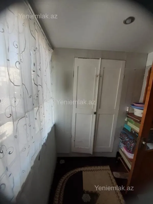 Satılır 2 otaqlı köhnə tikili 48 m²