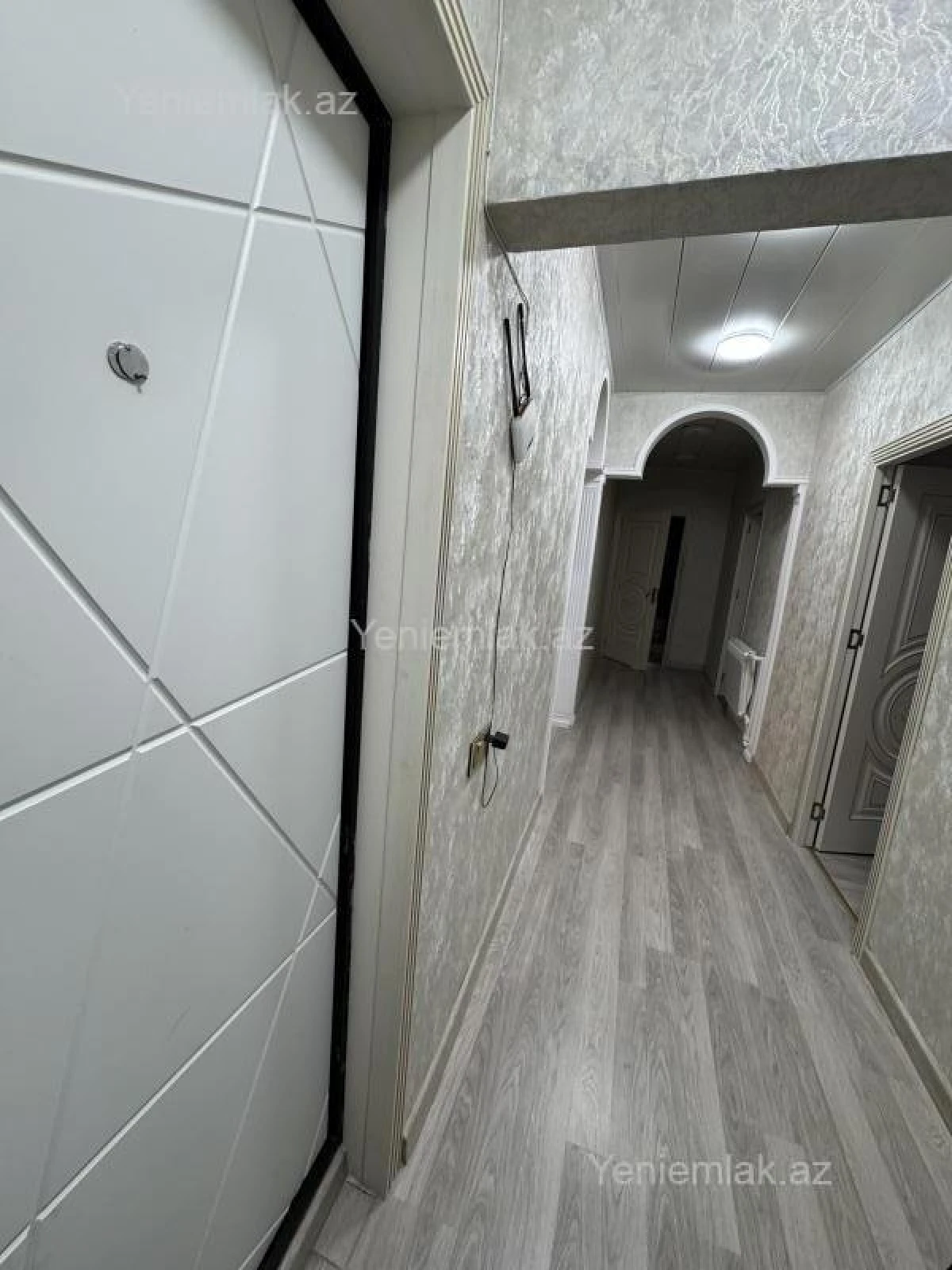 Satılır 5 otaqlı köhnə tikili 120 m²