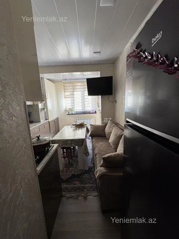 Satılır 5 otaqlı köhnə tikili 120 m²