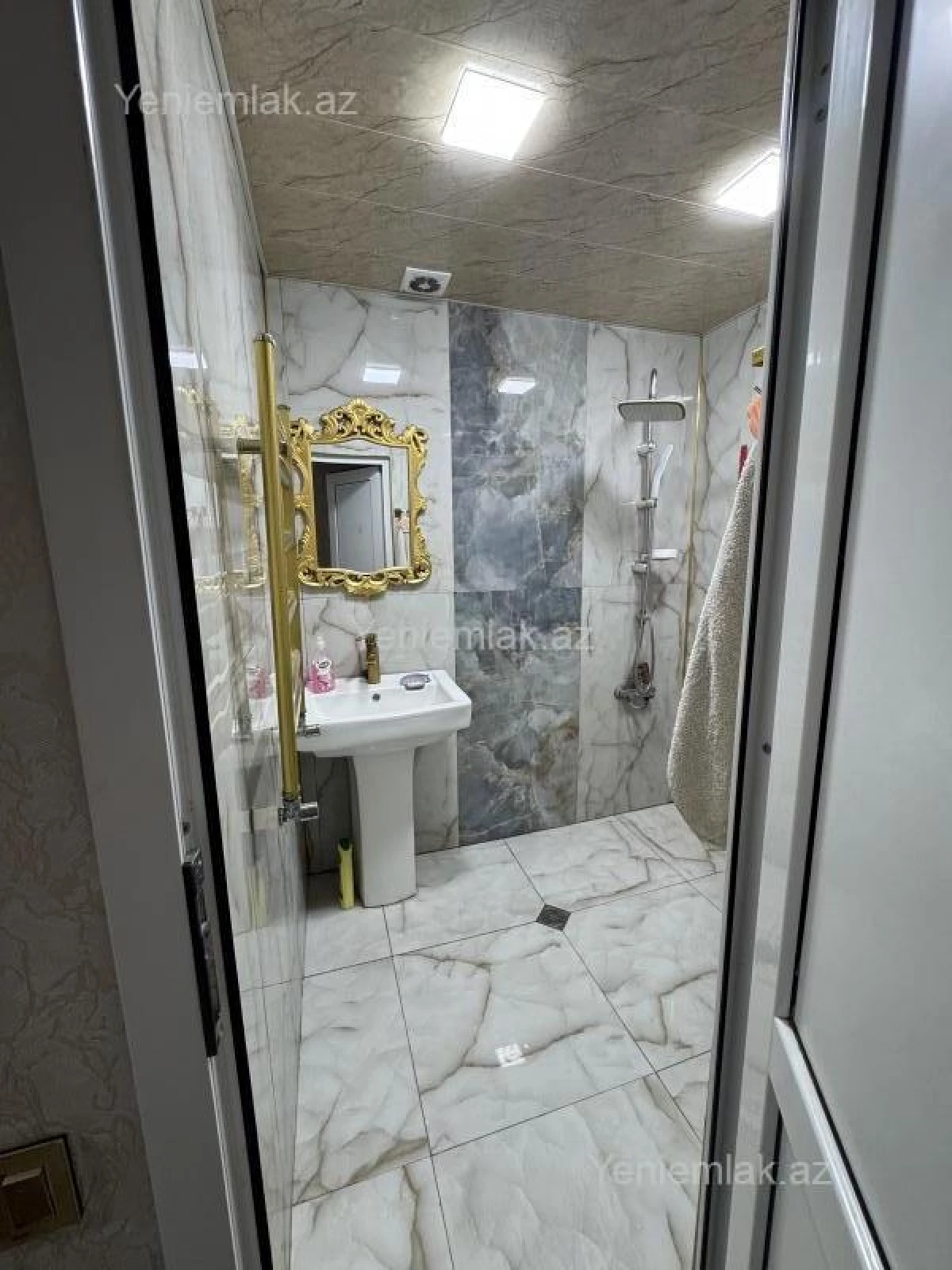 Satılır 5 otaqlı köhnə tikili 120 m²