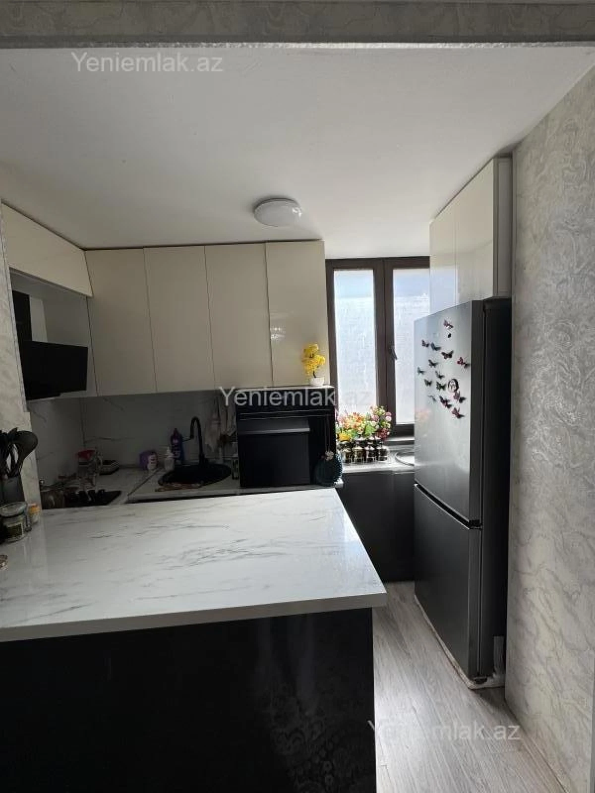 Satılır 5 otaqlı köhnə tikili 120 m²
