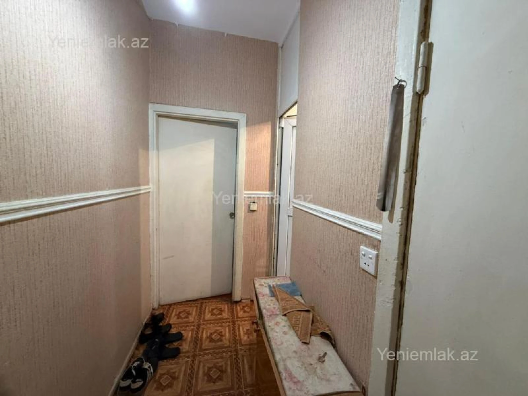 Satılır 2 otaqlı köhnə tikili 45 m²