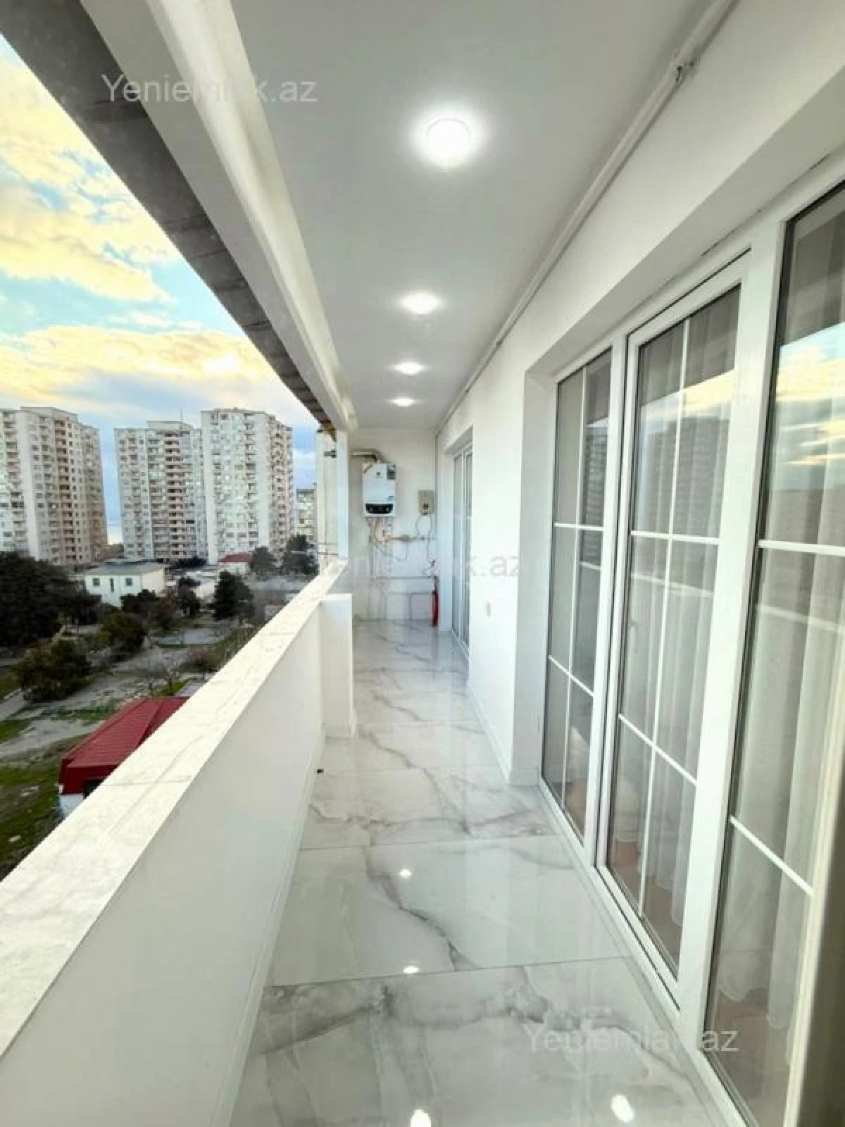 Satılır 5 otaqlı köhnə tikili 125 m²