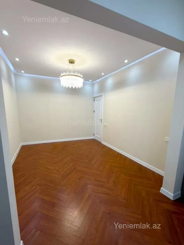 Satılır 5 otaqlı köhnə tikili 125 m²