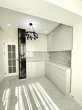 Satılır 5 otaqlı köhnə tikili 125 m²