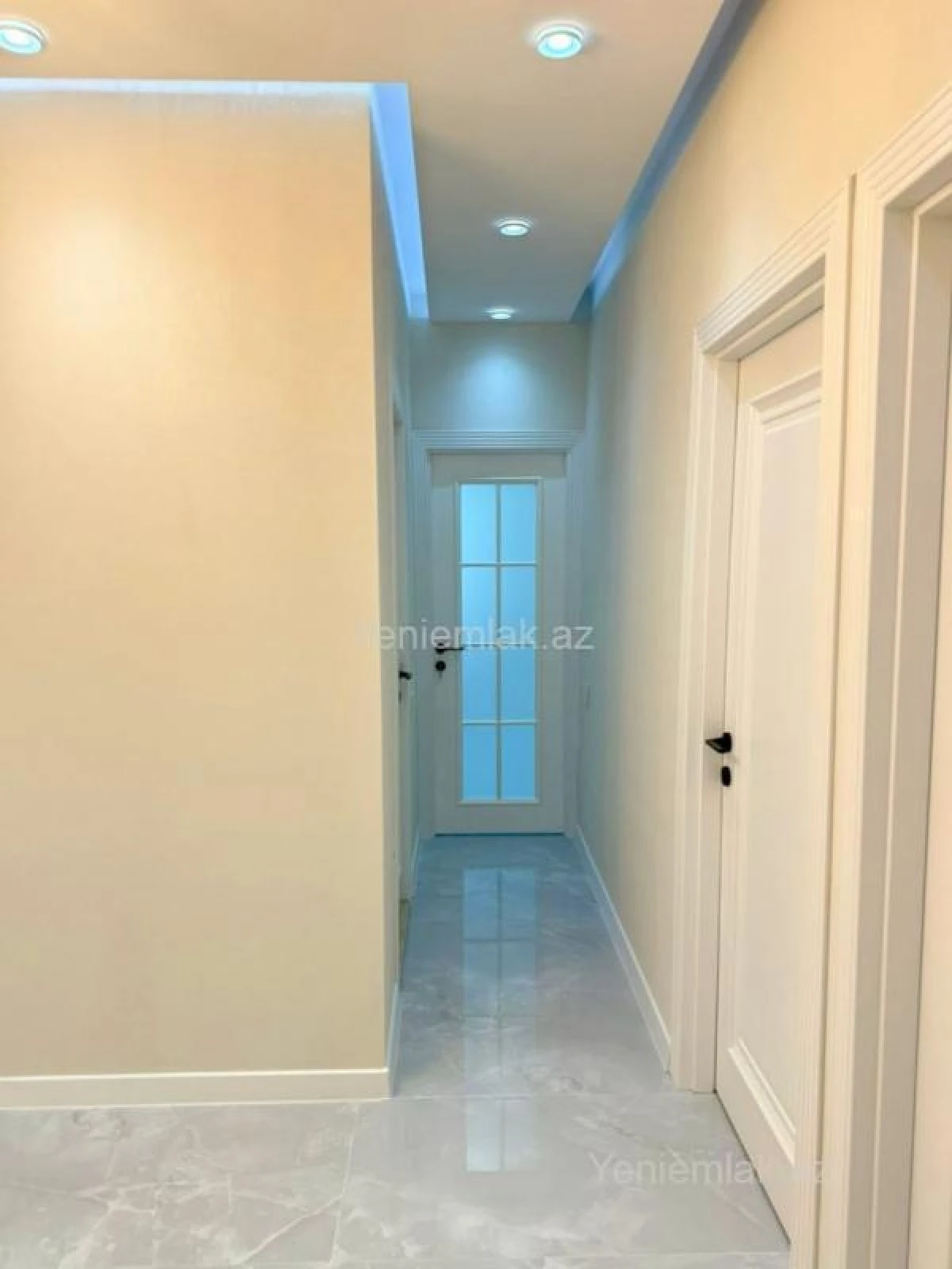 Satılır 5 otaqlı köhnə tikili 125 m²