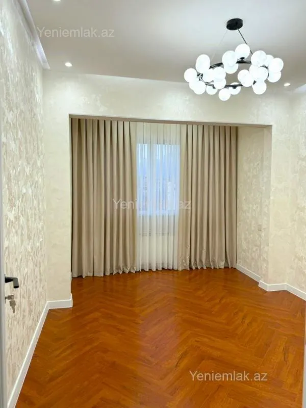Satılır 5 otaqlı köhnə tikili 125 m²