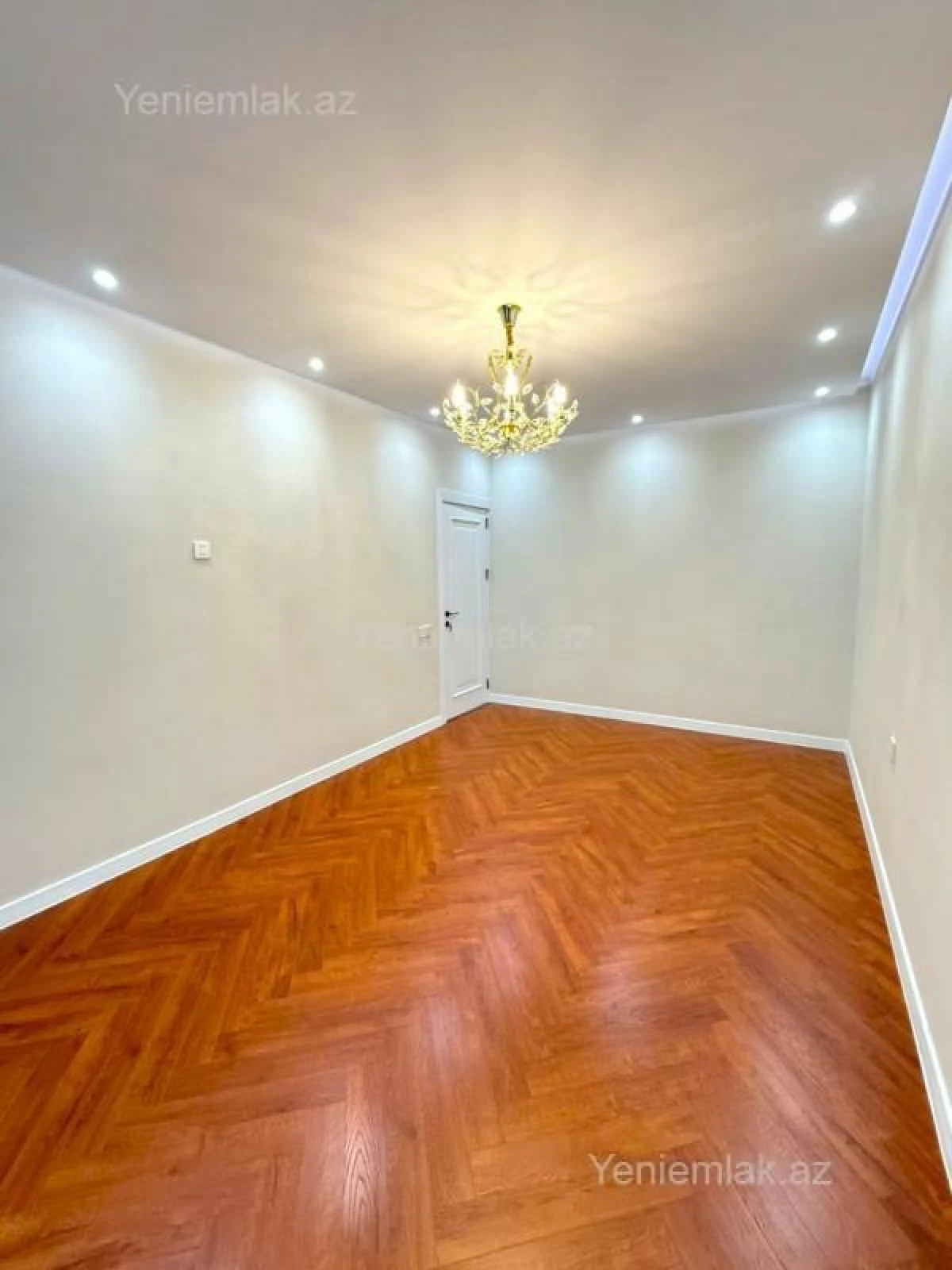 Satılır 5 otaqlı köhnə tikili 125 m²