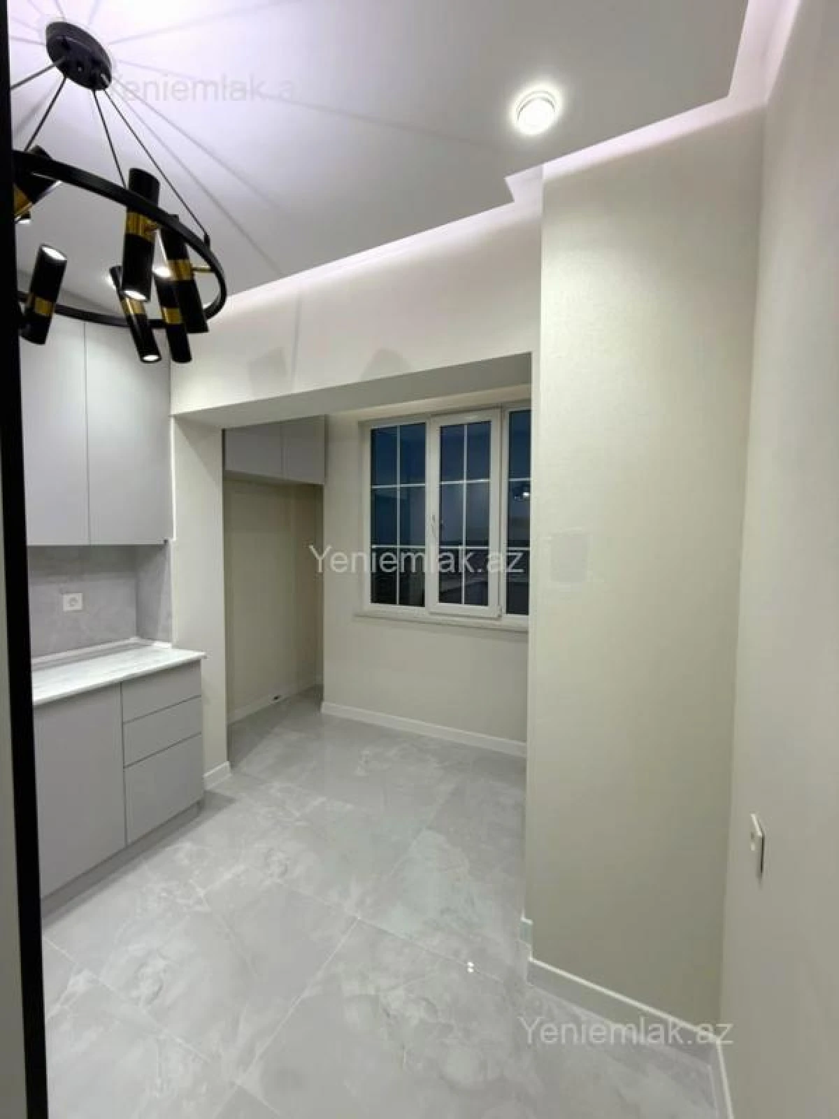 Satılır 5 otaqlı köhnə tikili 125 m²