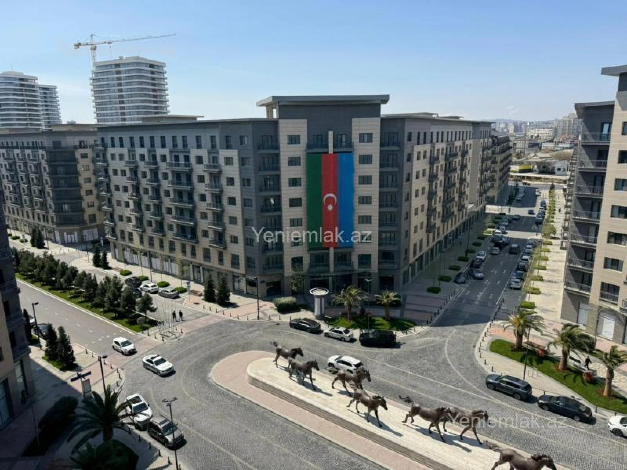 Satılır 5 otaqlı yeni tikili 250 m²