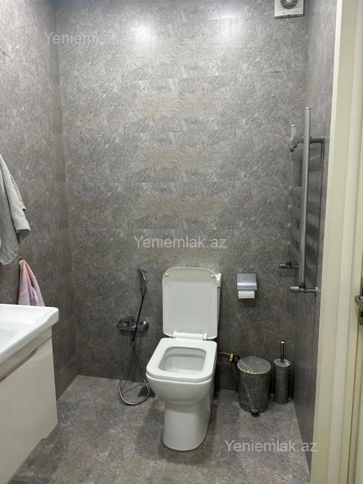 Satılır 2 otaqlı yeni tikili 65 m²