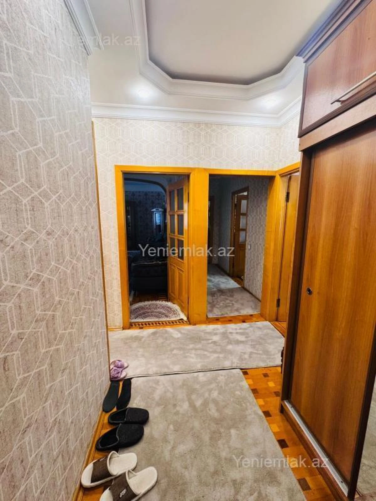 Satılır 5 otaqlı köhnə tikili 150 m²