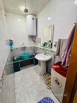 Satılır 5 otaqlı köhnə tikili 150 m²