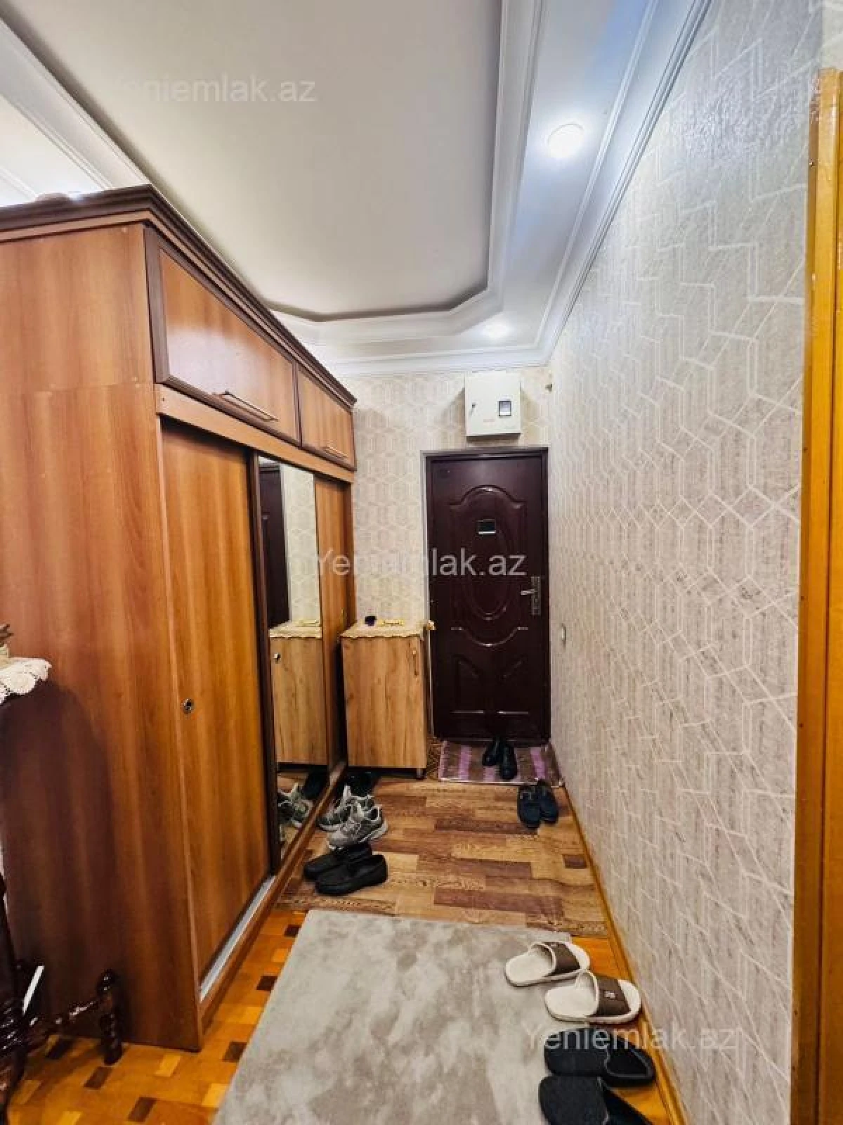 Satılır 5 otaqlı köhnə tikili 150 m²