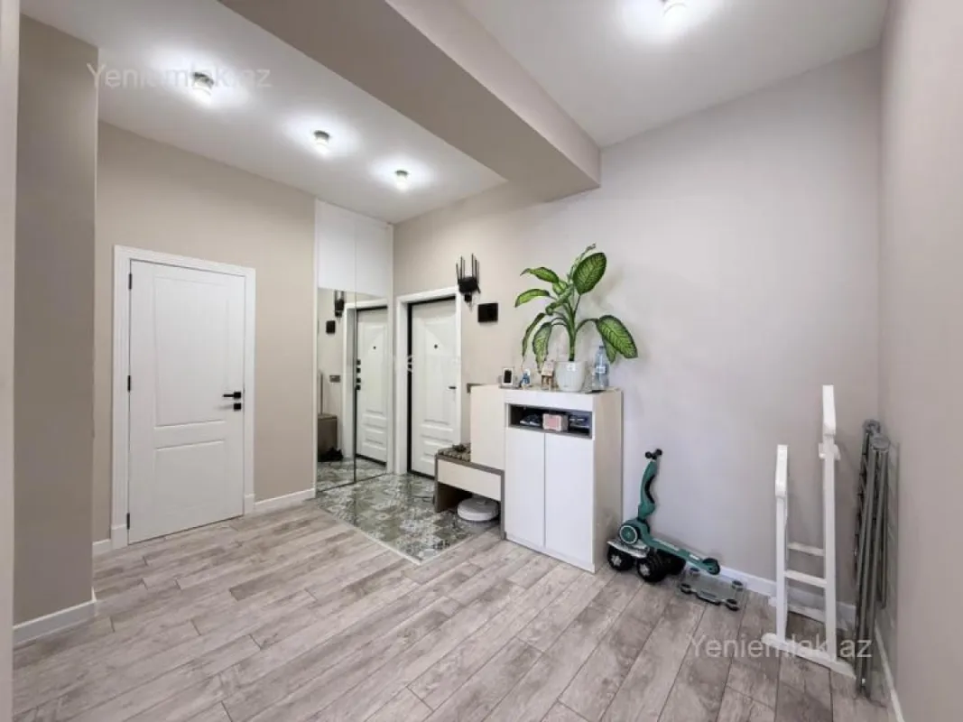 Satılır 2 otaqlı yeni tikili 60 m²