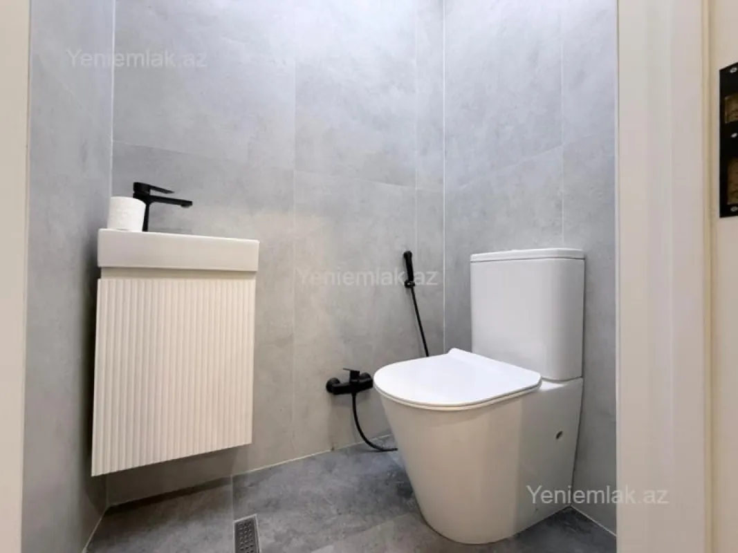 Satılır 2 otaqlı yeni tikili 60 m²