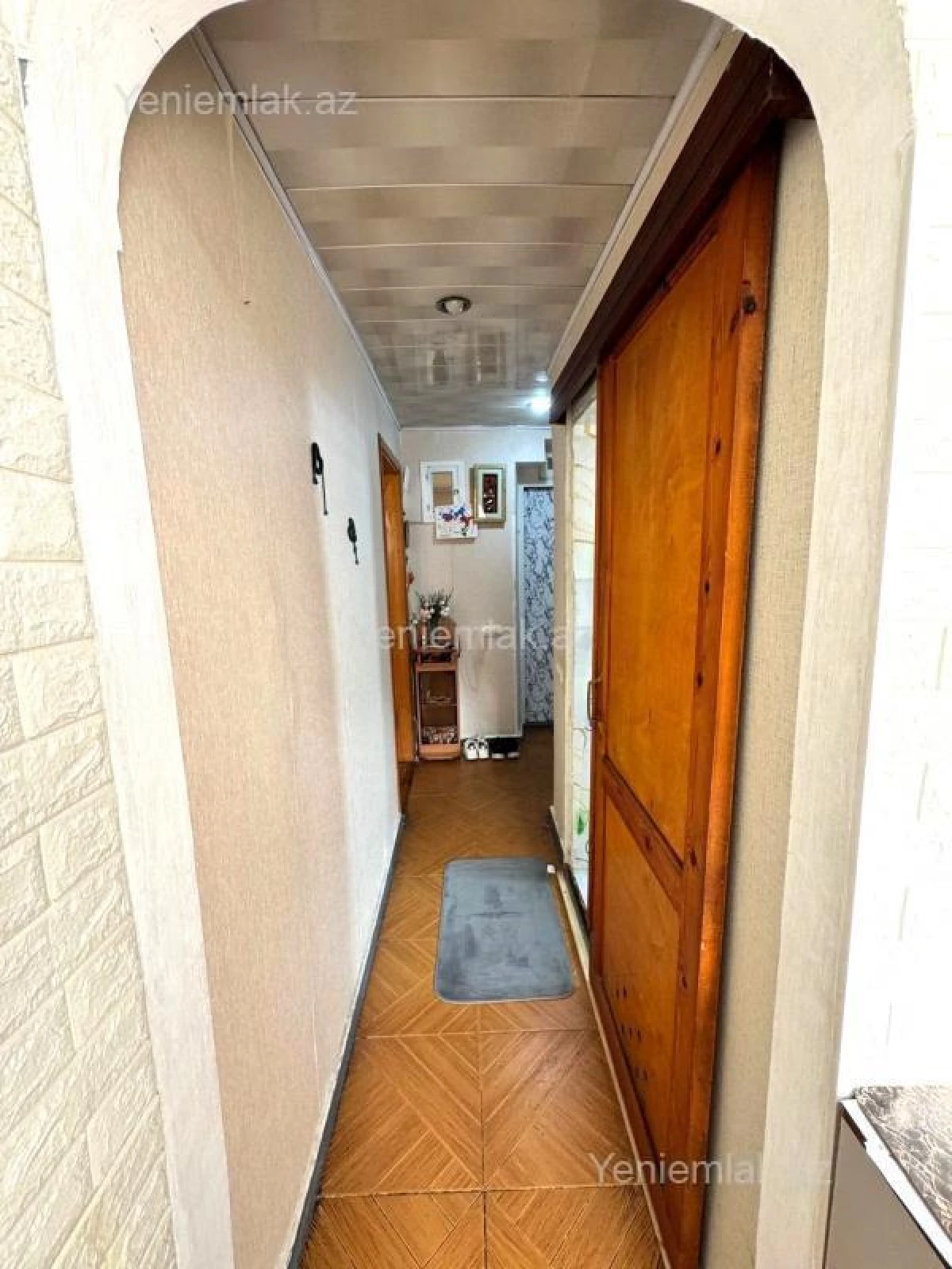 Satılır 2 otaqlı köhnə tikili 60 m²