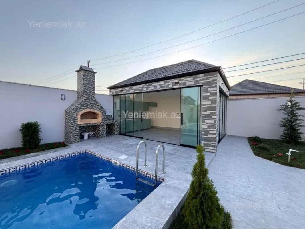 Satılır 6 otaqlı həyət evi 270 m²