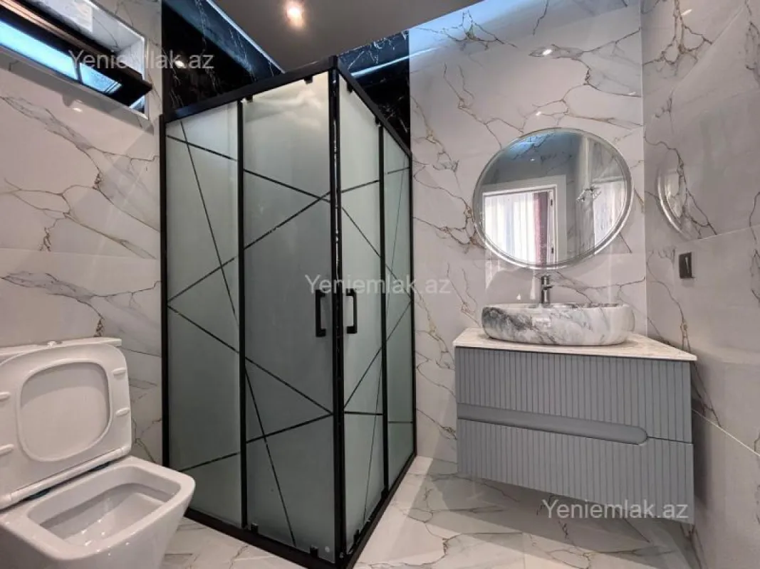 Satılır 6 otaqlı həyət evi 270 m²