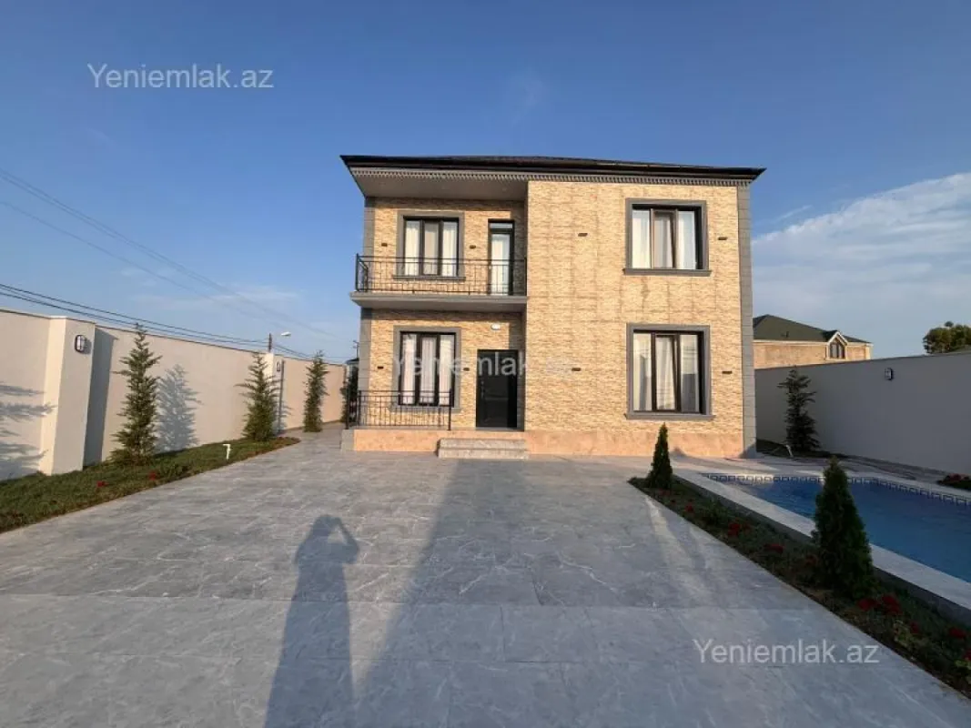 Satılır 6 otaqlı həyət evi 270 m²