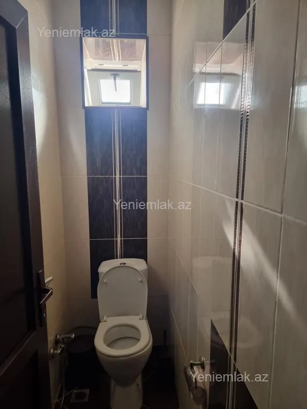 Satılır 7 otaqlı həyət evi 350 m²