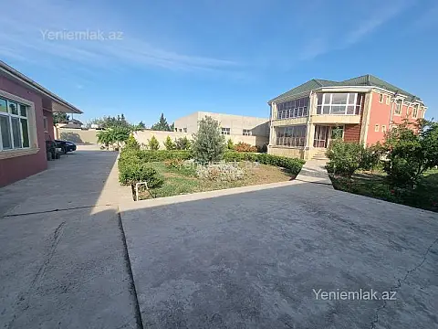 Satılır 7 otaqlı həyət evi 350 m²
