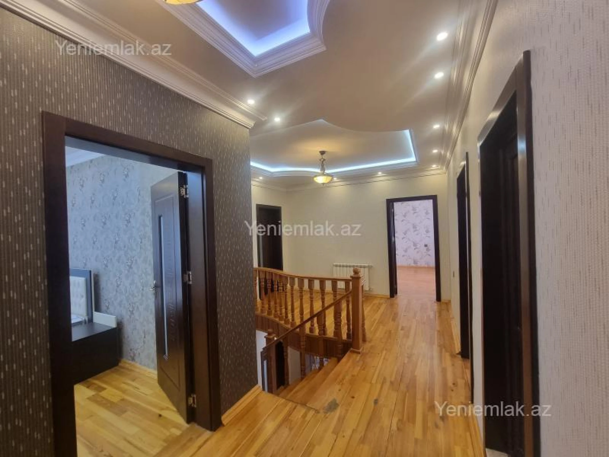 Satılır 7 otaqlı həyət evi 350 m²