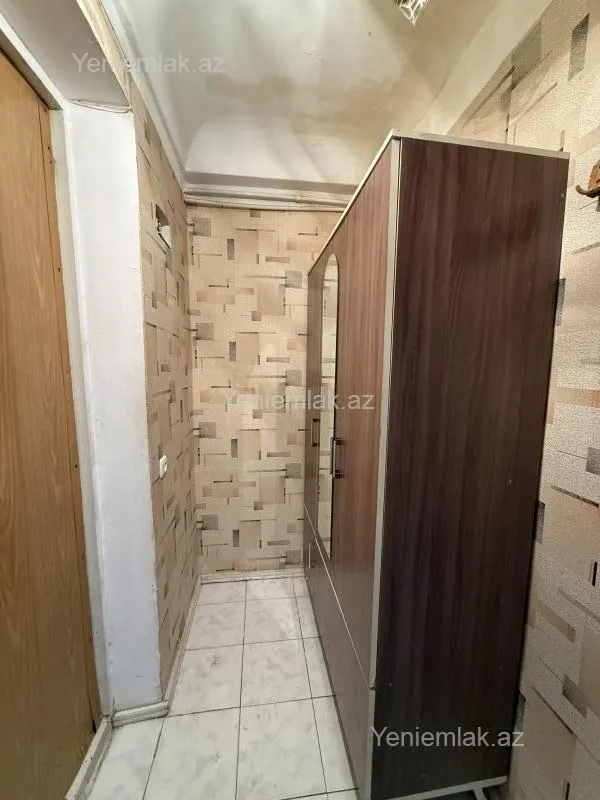 Satılır 1 otaqlı köhnə tikili 39 m²
