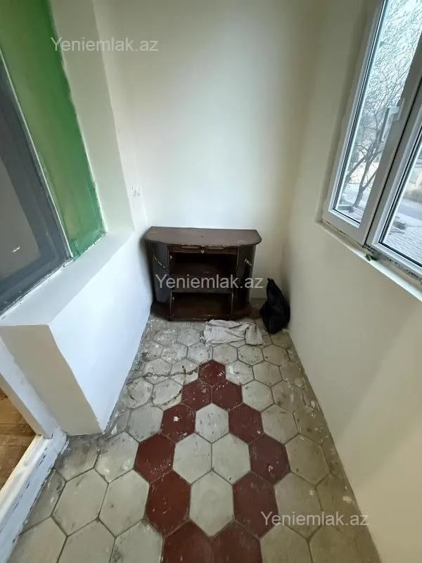 Satılır 1 otaqlı köhnə tikili 39 m²